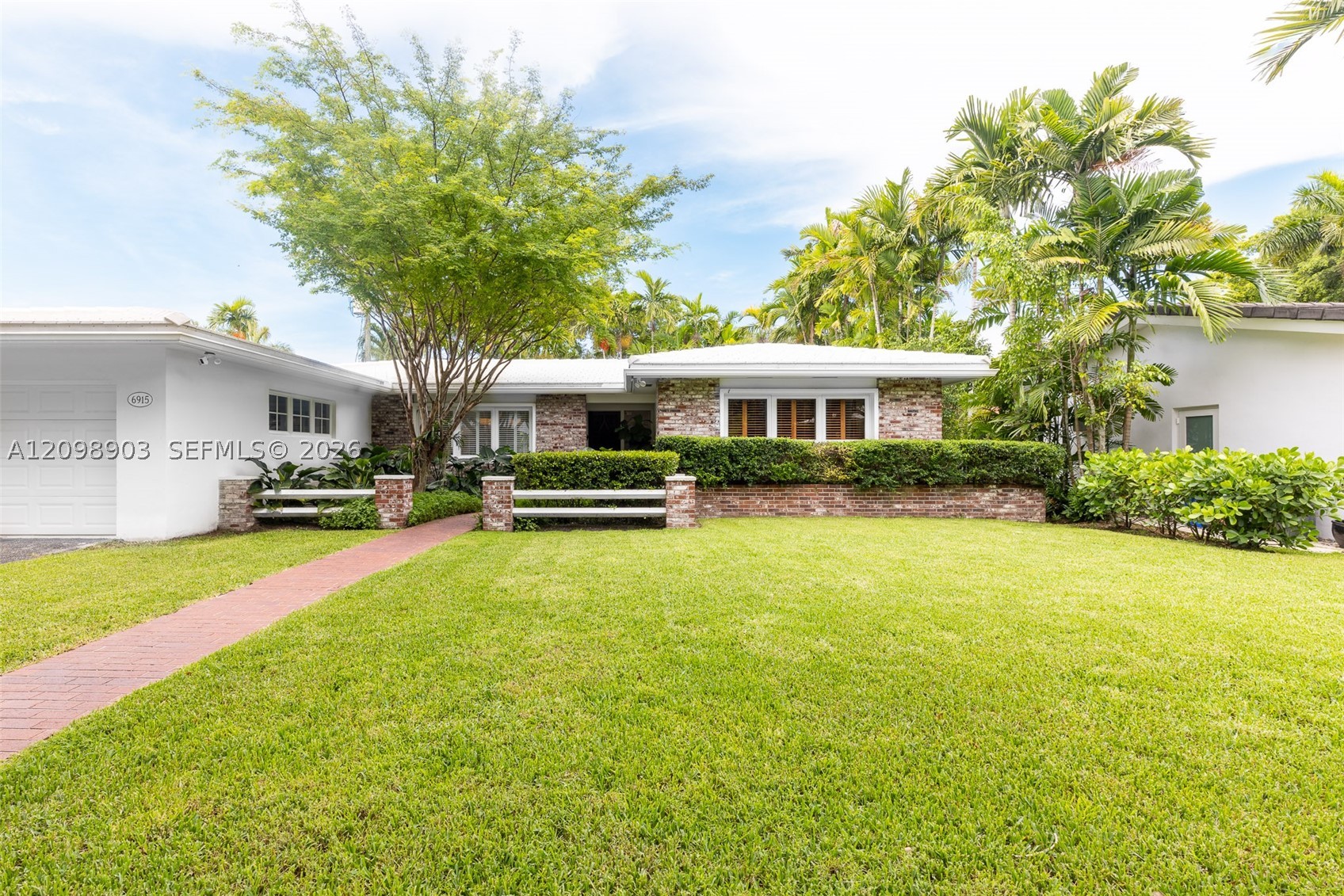 6915 Barquera St #0, Coral Gables FL 33146