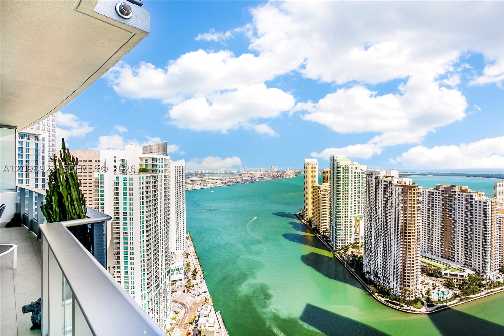 200 Biscayne Boulevard Way #4307, Miami FL 33131