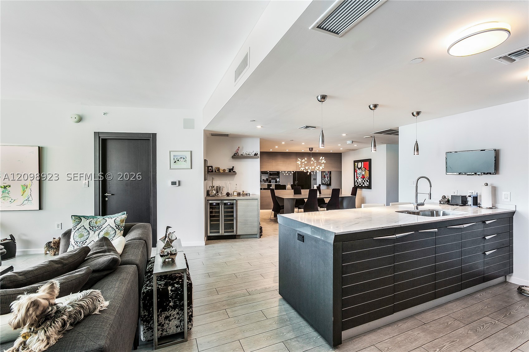 200 Biscayne Boulevard Way #4307, Miami FL 33131