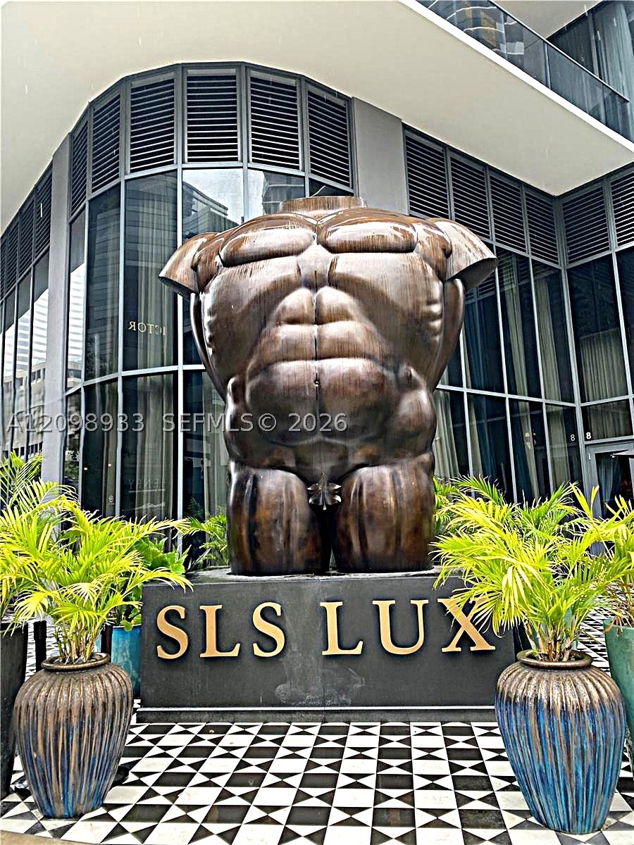 801 S Miami Ave #1203, Miami FL 33130