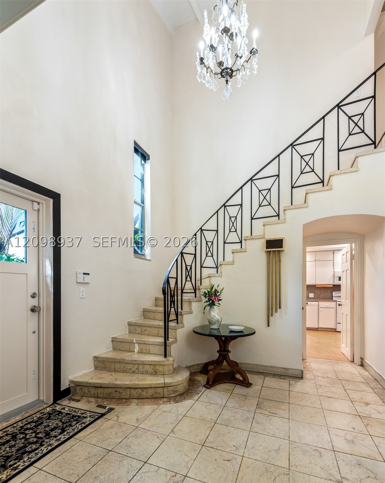 6415 Pine Tree Drive Cir, Miami Beach FL 33141