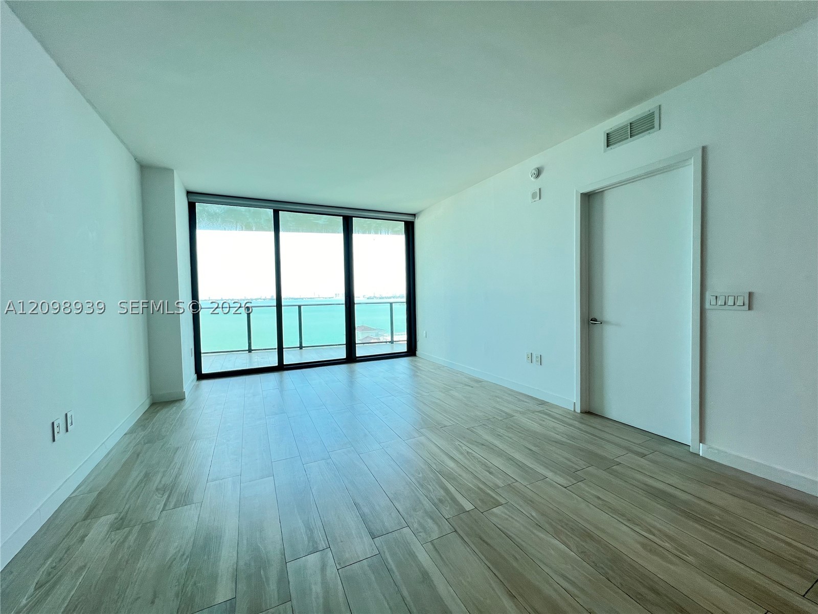 460 NE 28th St #1206, Miami FL 33137