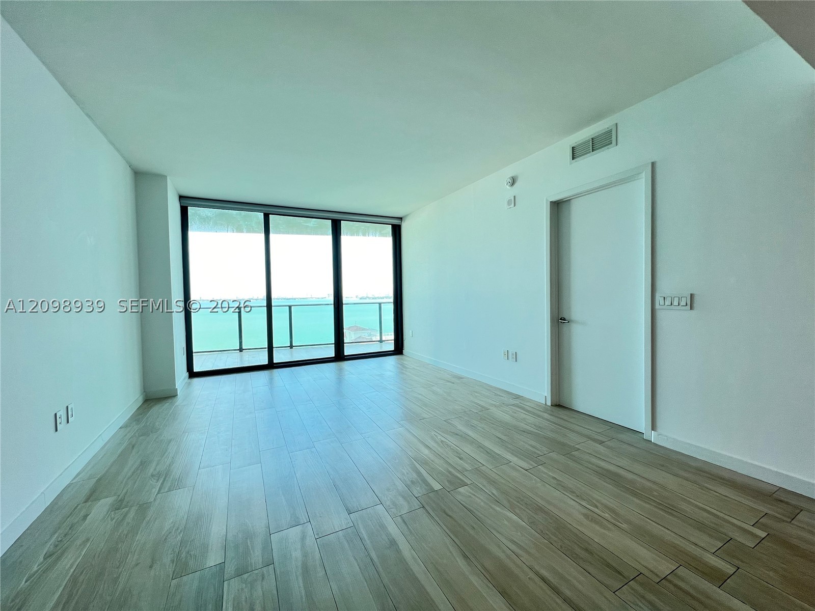 460 NE 28th St #1206, Miami FL 33137