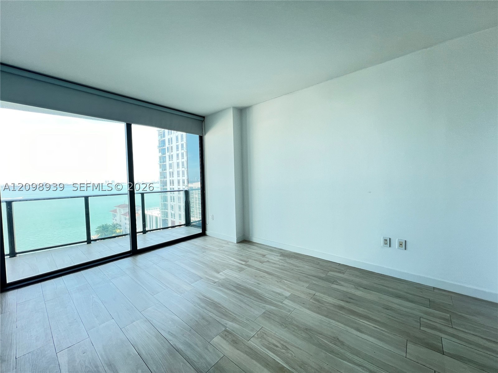 460 NE 28th St #1206, Miami FL 33137