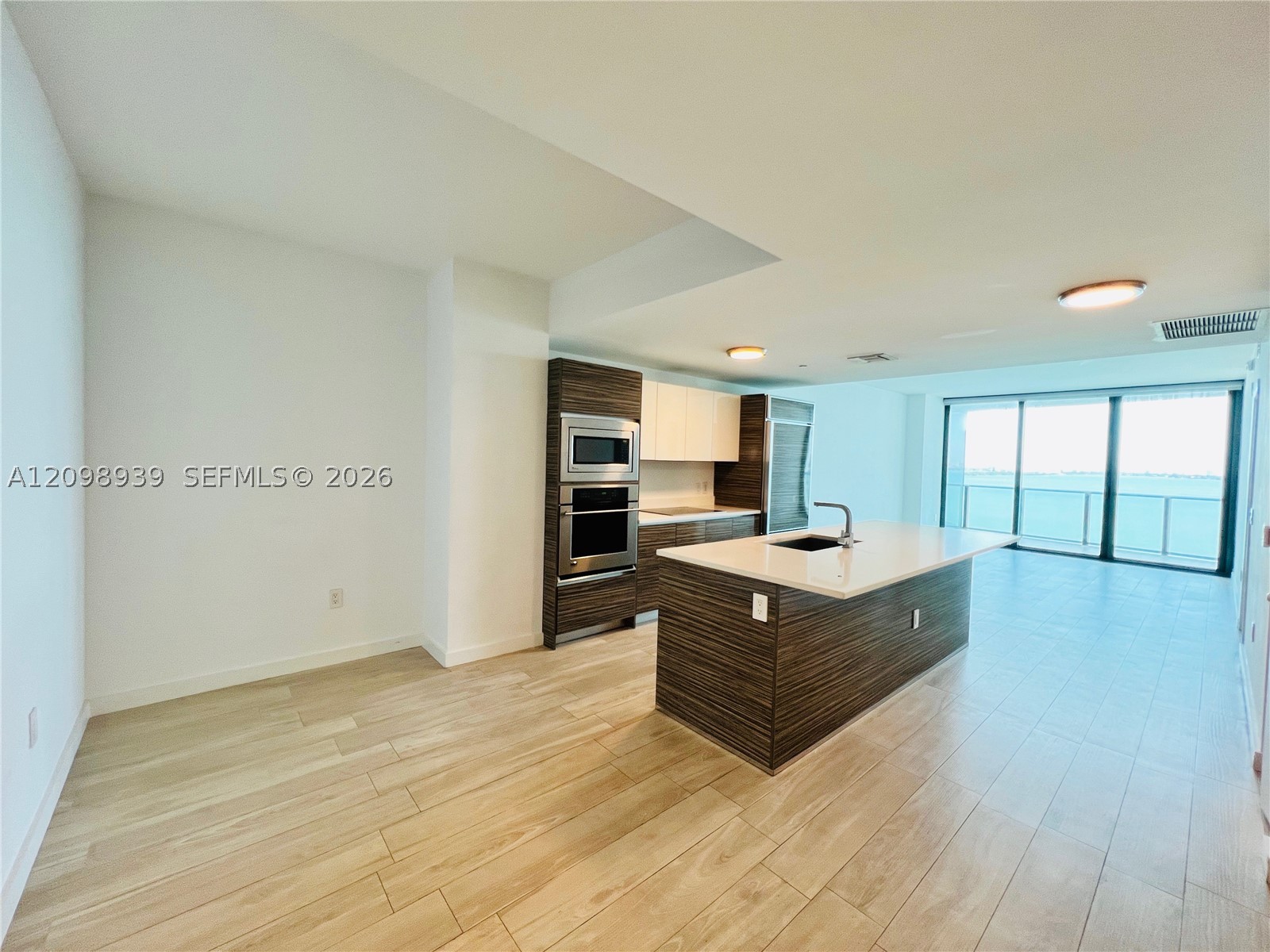 460 NE 28th St #1206, Miami FL 33137