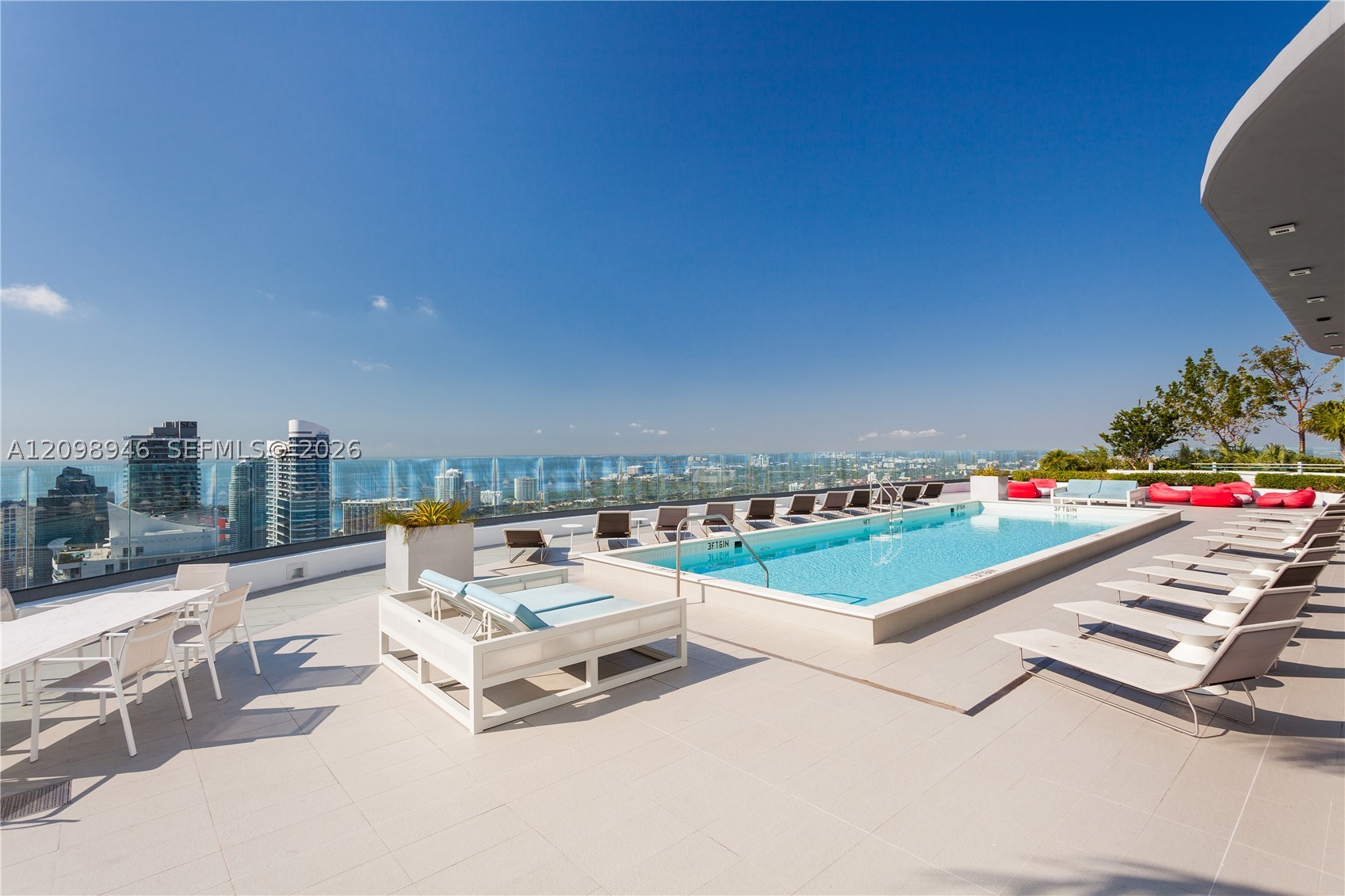 45 SW 9th St #1604, Miami FL 33130