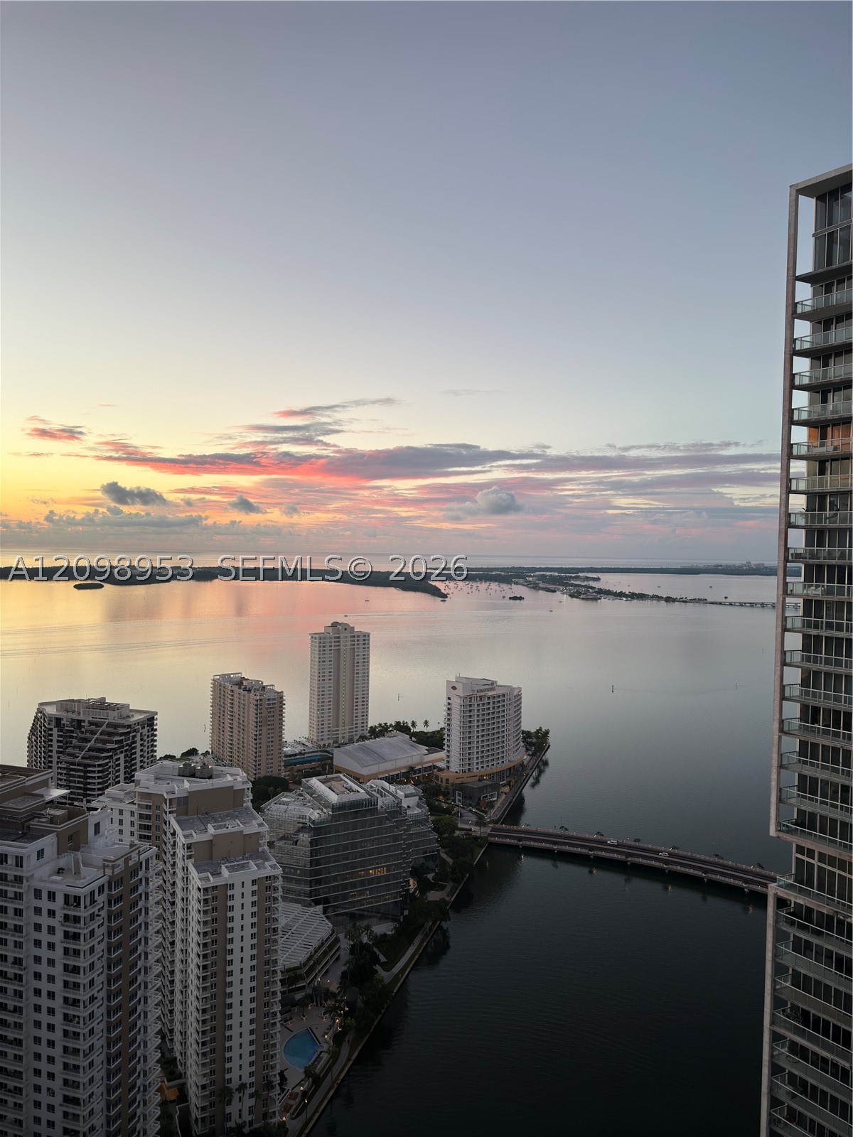 465 Brickell Ave #4905, Miami FL 33131
