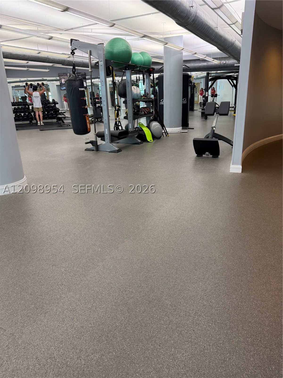 253 NE 2nd St #2405, Miami FL 33132