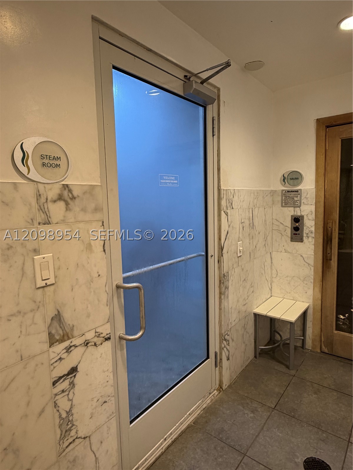 253 NE 2nd St #2405, Miami FL 33132