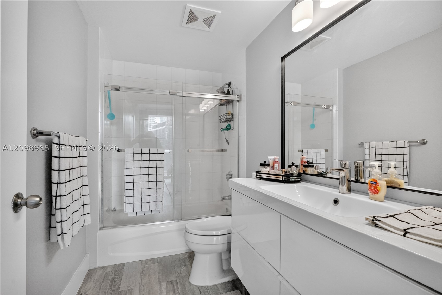 1250 S Miami Ave #1904, Miami FL 33130