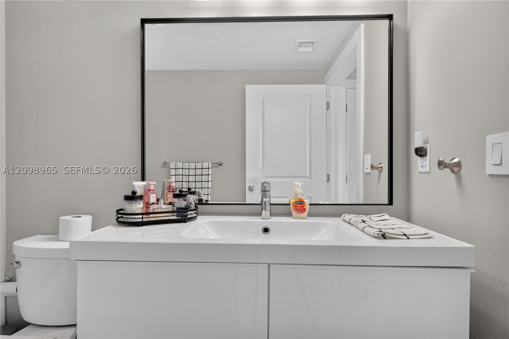1250 S Miami Ave #1904, Miami FL 33130