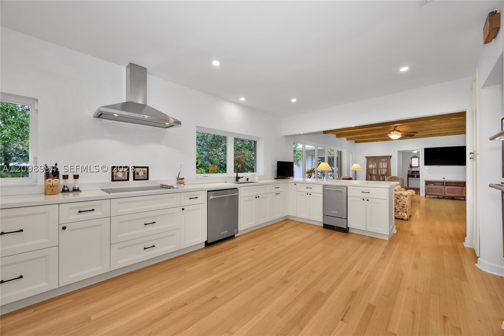 1245 Algardi Ave, Coral Gables FL 33146