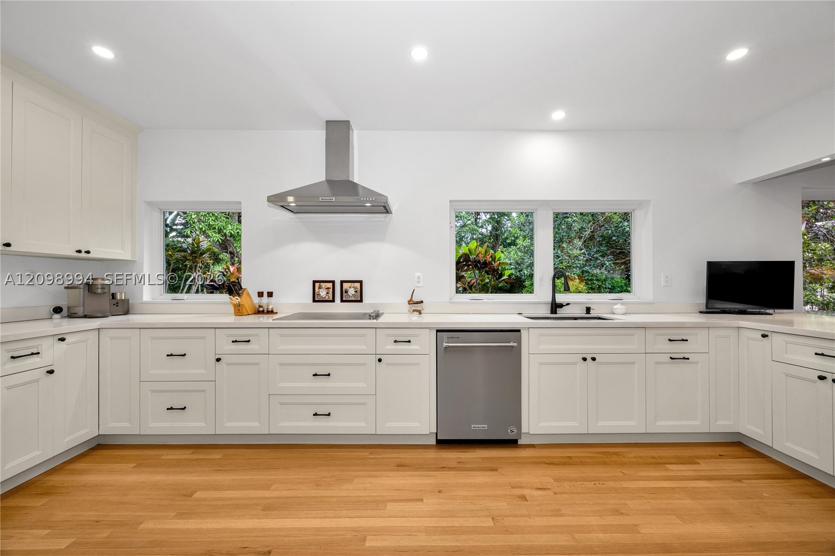 1245 Algardi Ave, Coral Gables FL 33146