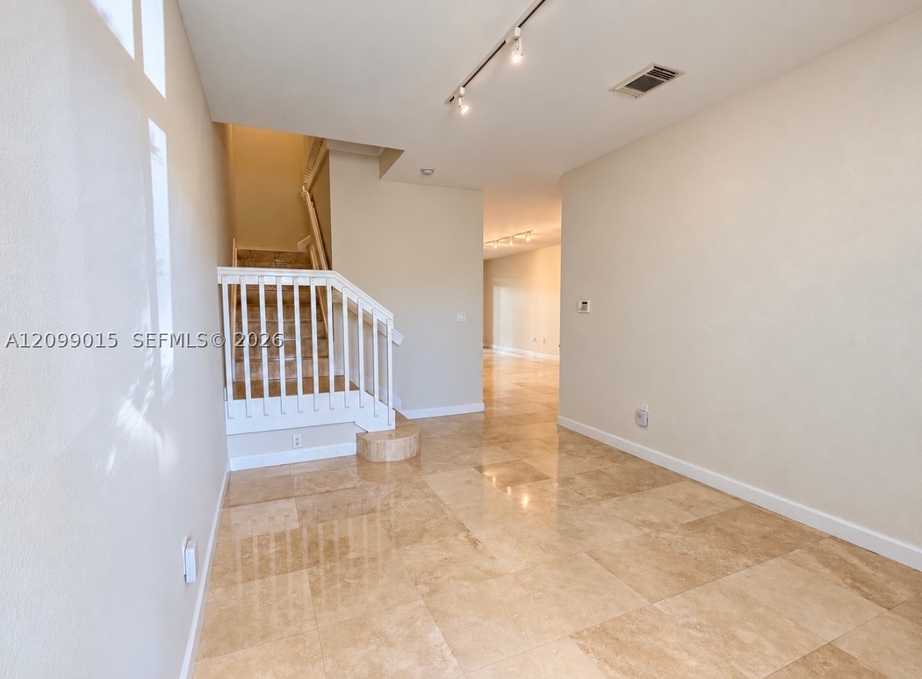 10711 NW 75th Ln, Doral FL 33178