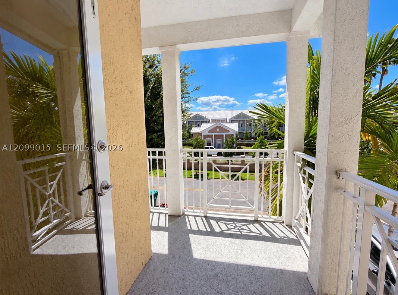 10711 NW 75th Ln, Doral FL 33178