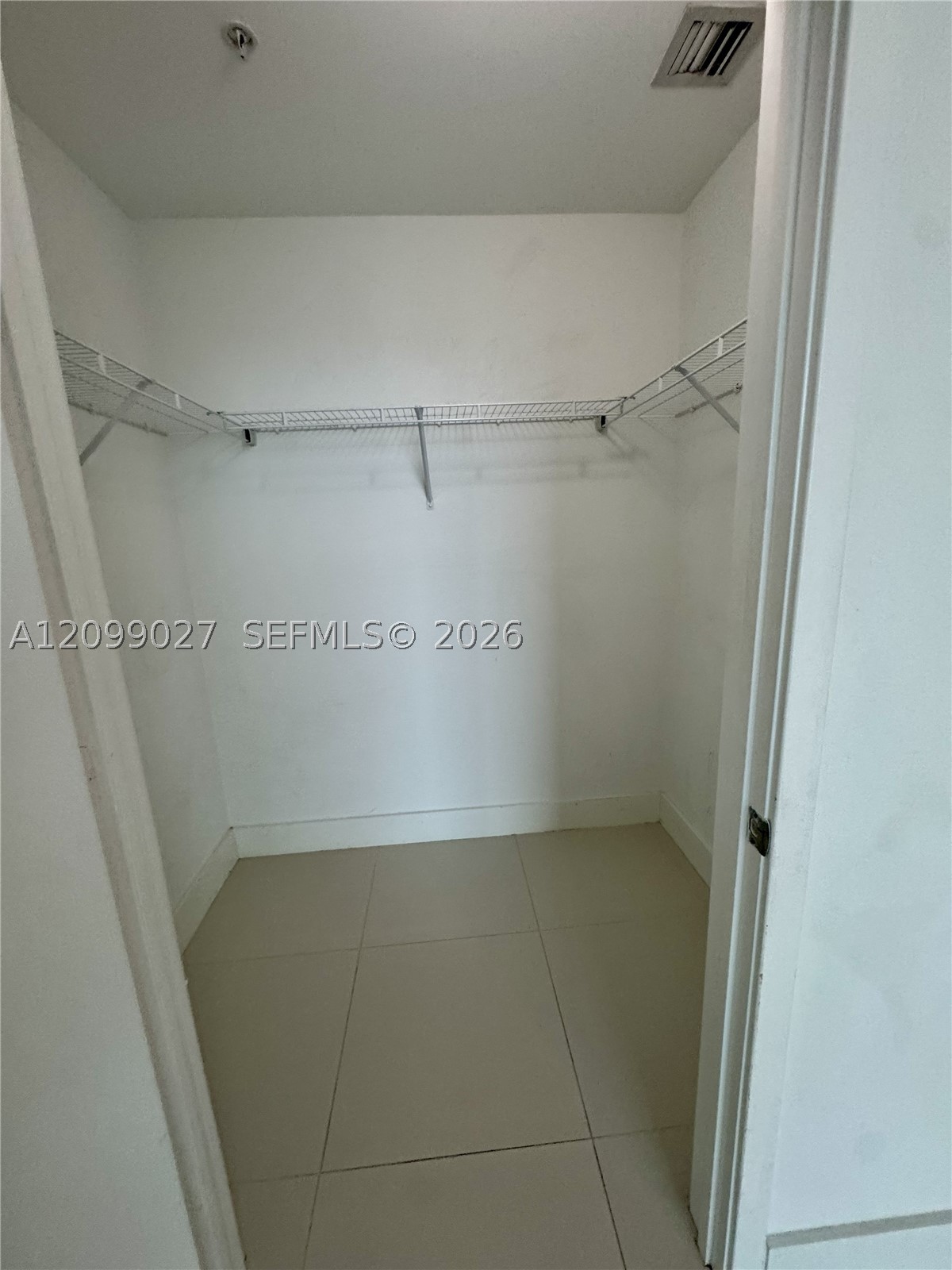 1111 SW 1st Ave #3714, Miami FL 33130