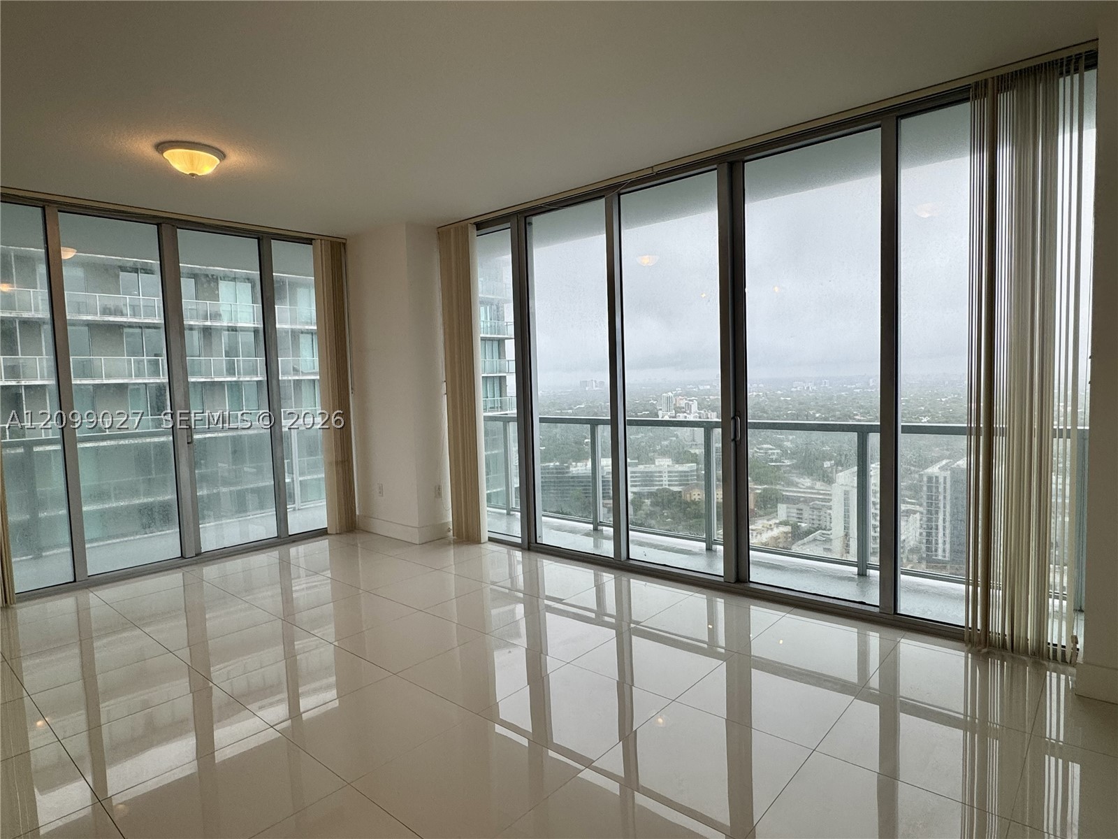 1111 SW 1st Ave #3714, Miami FL 33130