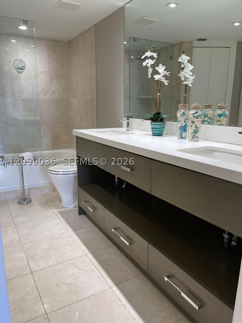 3500 Mystic Pointe Dr #1507, Aventura FL 33180
