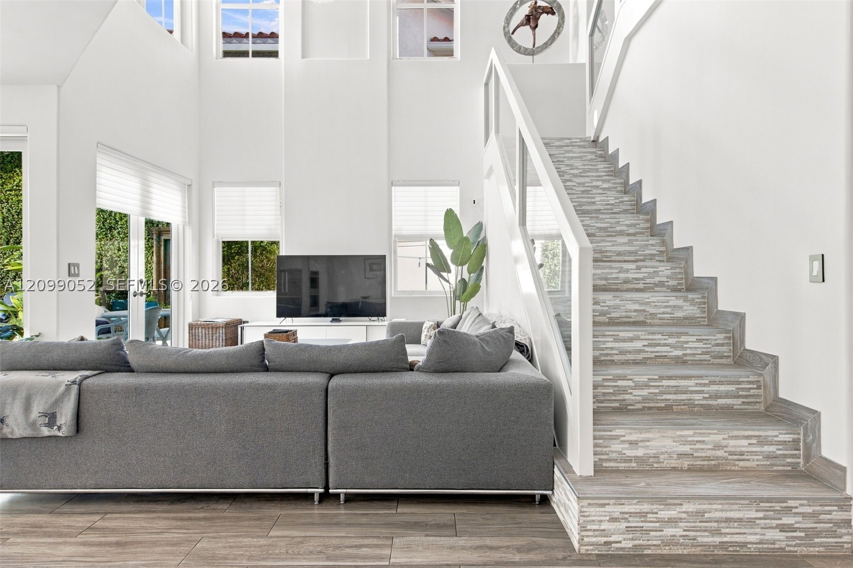 1516 Breakwater Ter, Hollywood FL 33019