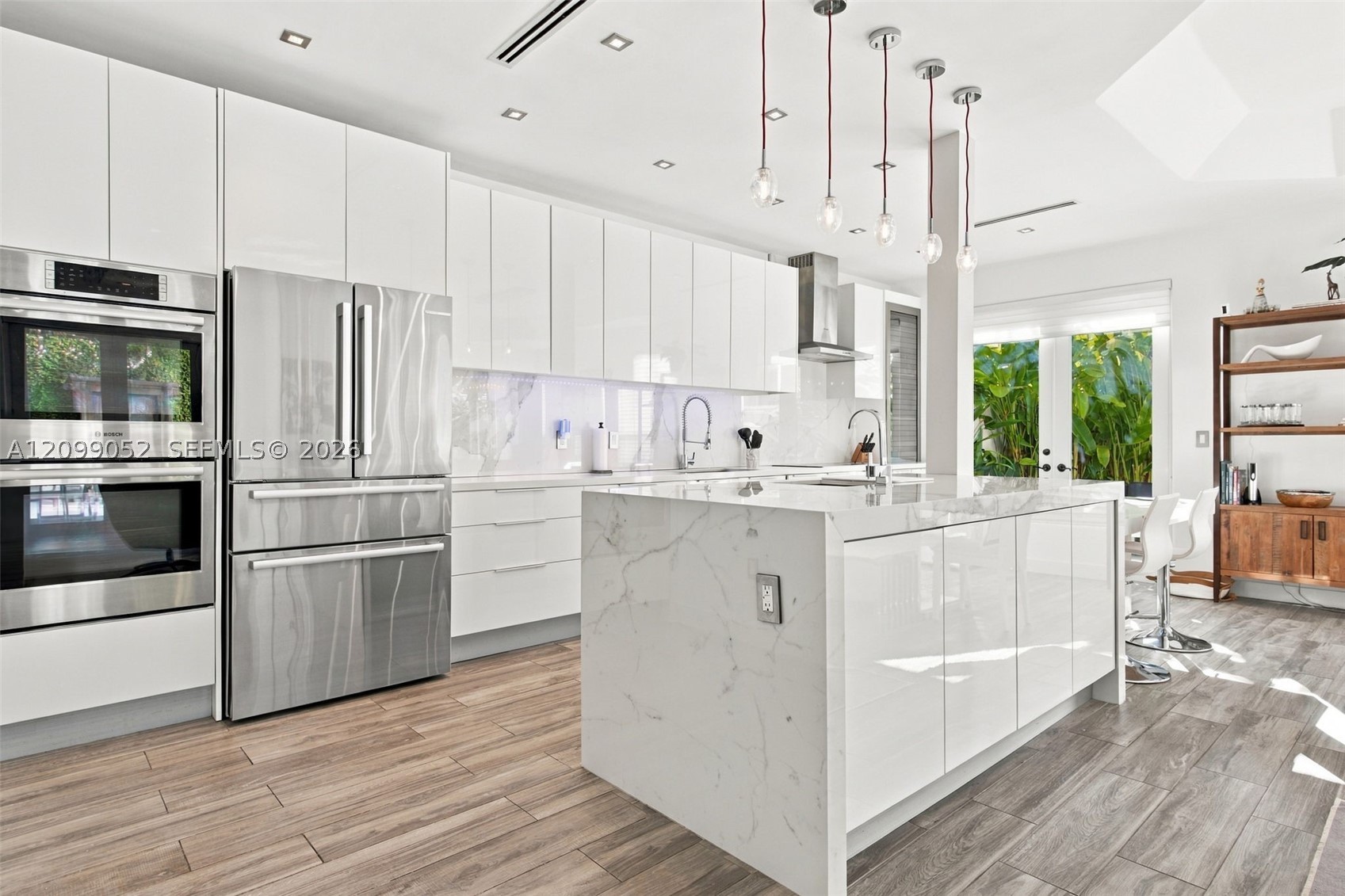 1516 Breakwater Ter, Hollywood FL 33019