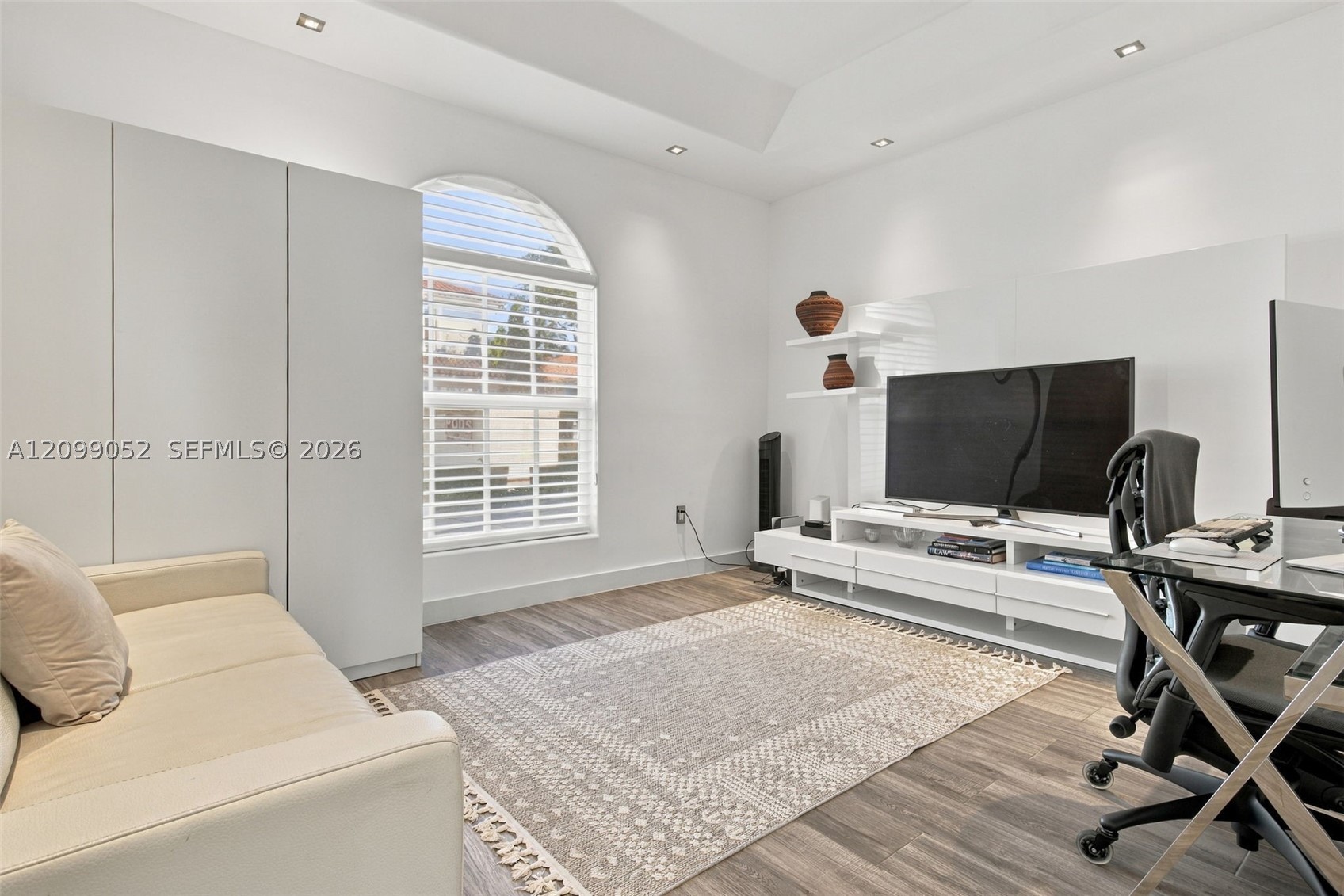 1516 Breakwater Ter, Hollywood FL 33019