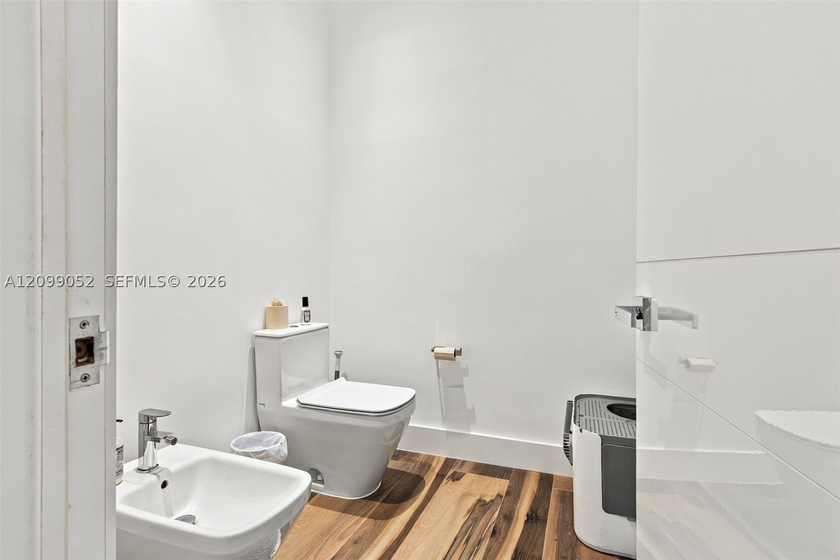 1516 Breakwater Ter, Hollywood FL 33019