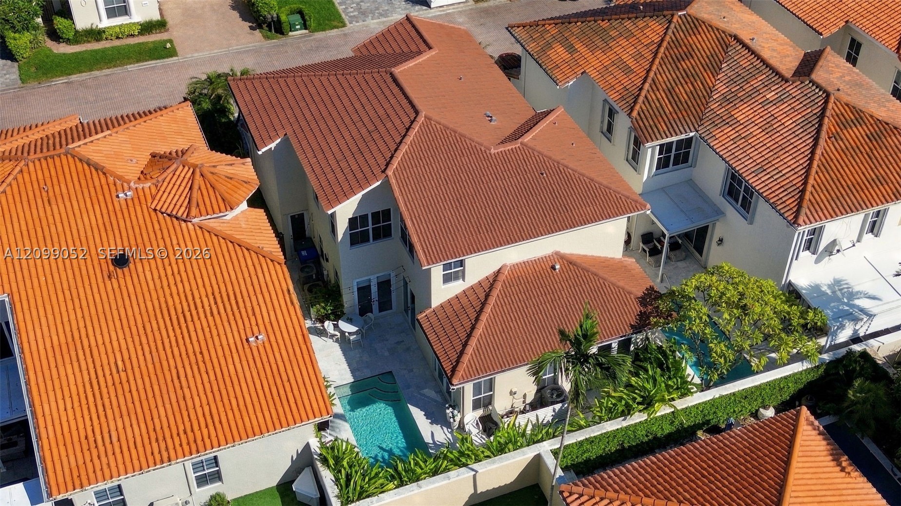 1516 Breakwater Ter, Hollywood FL 33019