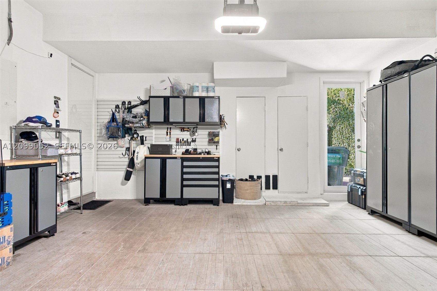 1516 Breakwater Ter, Hollywood FL 33019