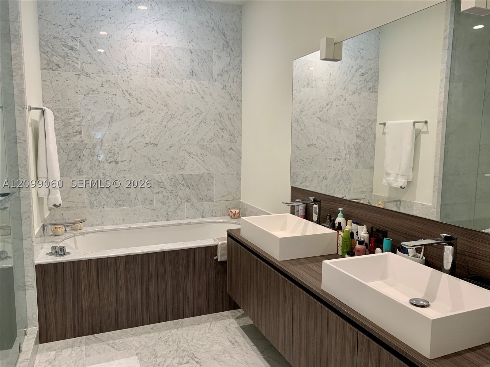 1000 Brickell Plz #1805, Miami FL 33131
