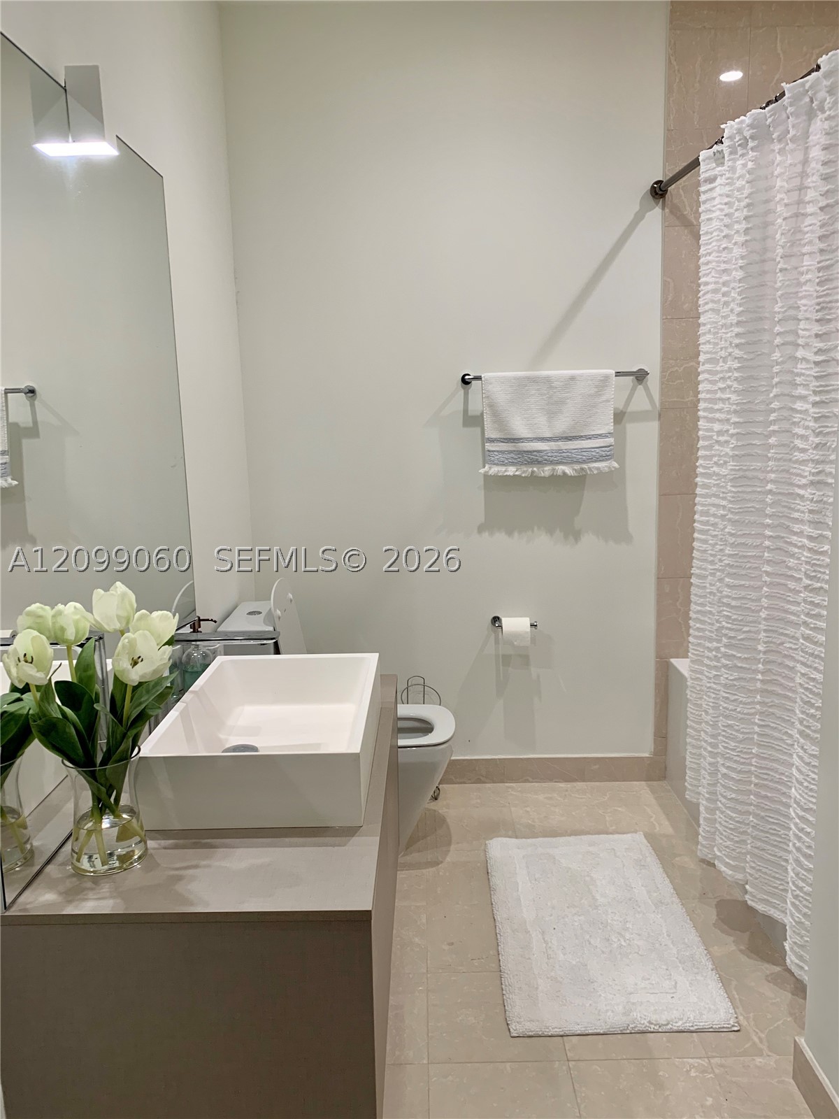 1000 Brickell Plz #1805, Miami FL 33131