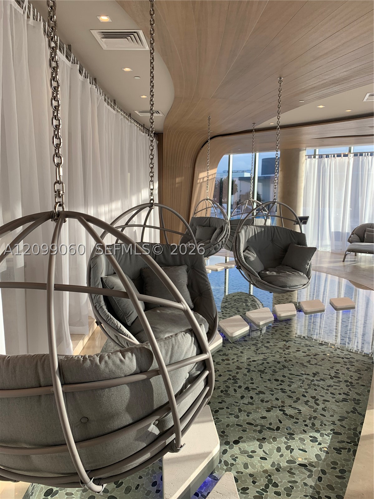 1000 Brickell Plz #1805, Miami FL 33131