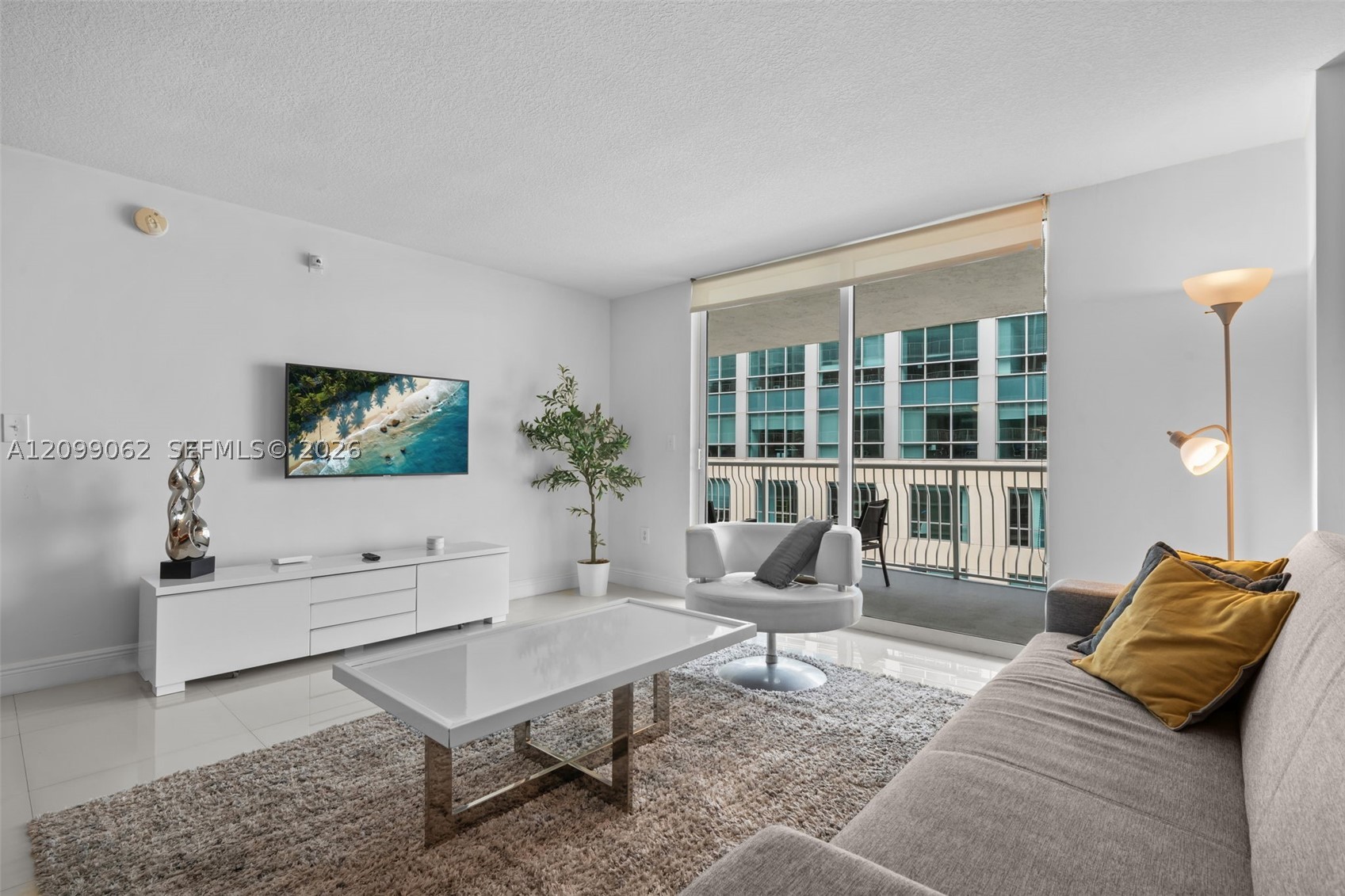1200 Brickell Bay Dr #3908, Miami FL 33131