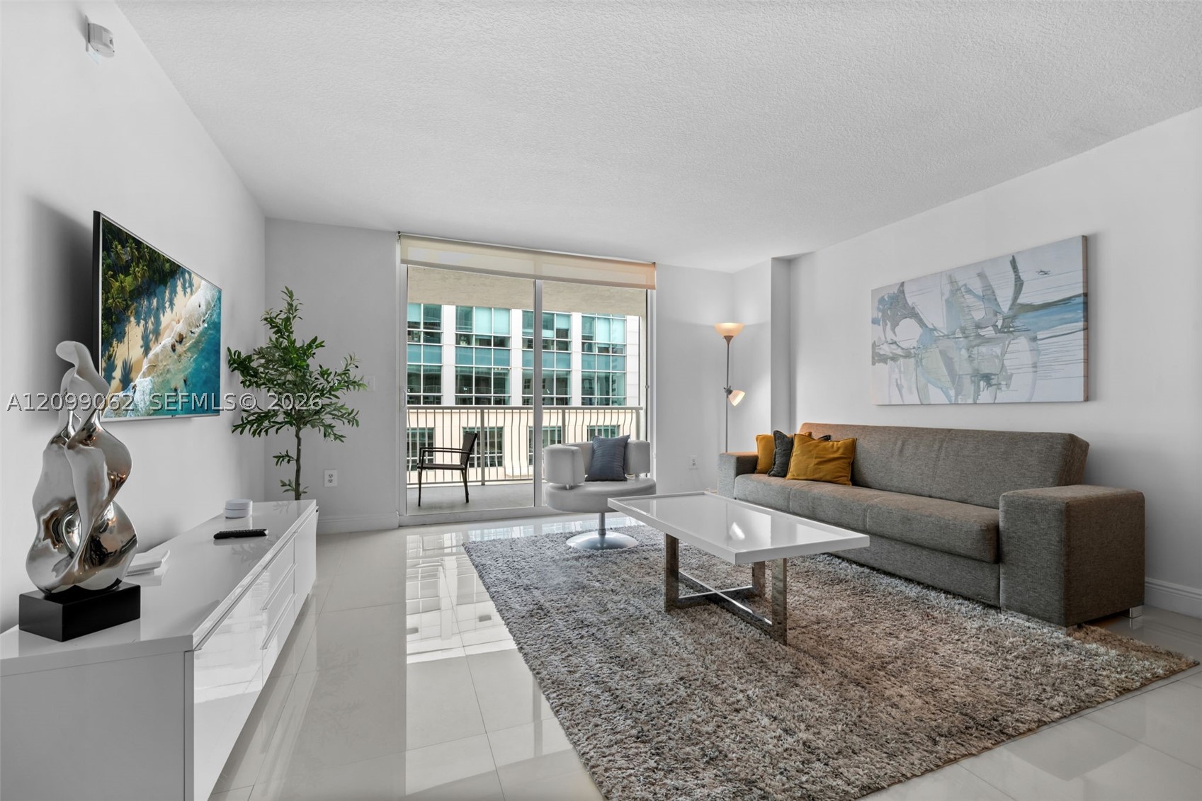 1200 Brickell Bay Dr #3908, Miami FL 33131