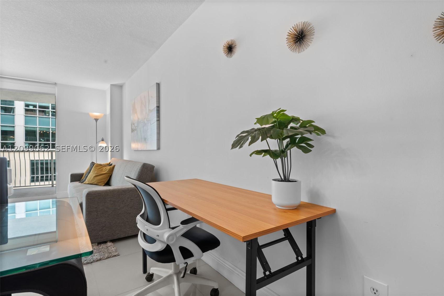 1200 Brickell Bay Dr #3908, Miami FL 33131