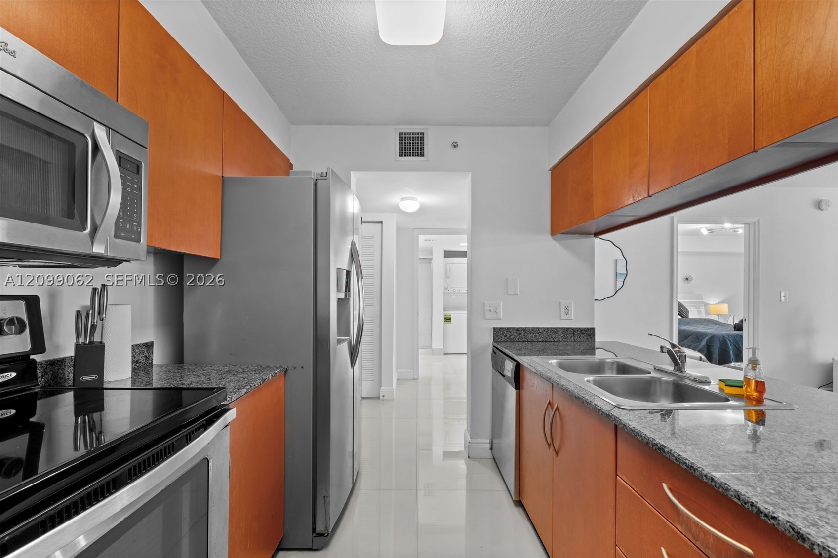 1200 Brickell Bay Dr #3908, Miami FL 33131