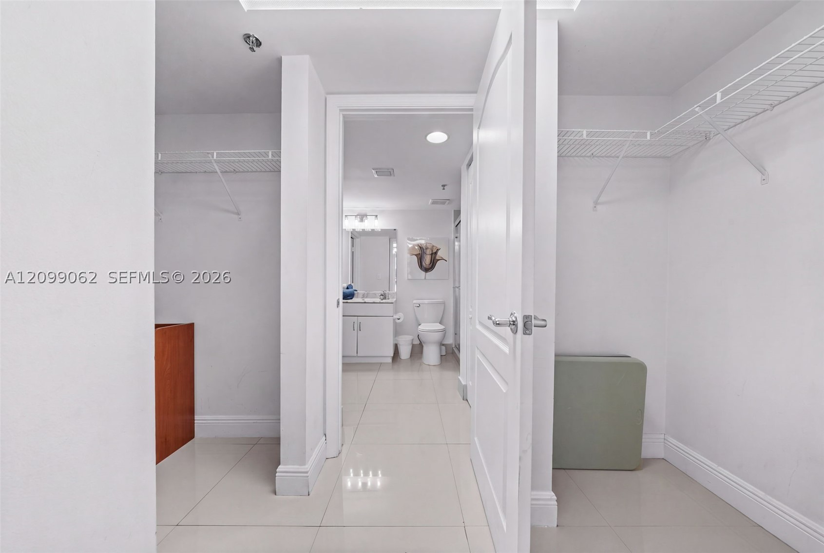 1200 Brickell Bay Dr #3908, Miami FL 33131