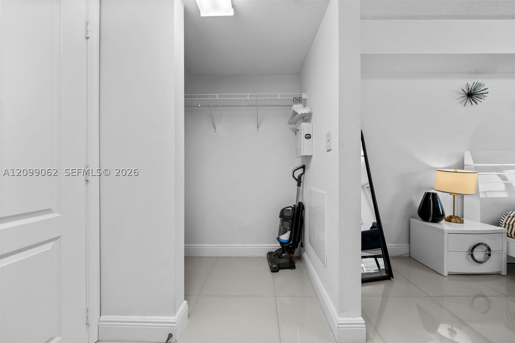 1200 Brickell Bay Dr #3908, Miami FL 33131
