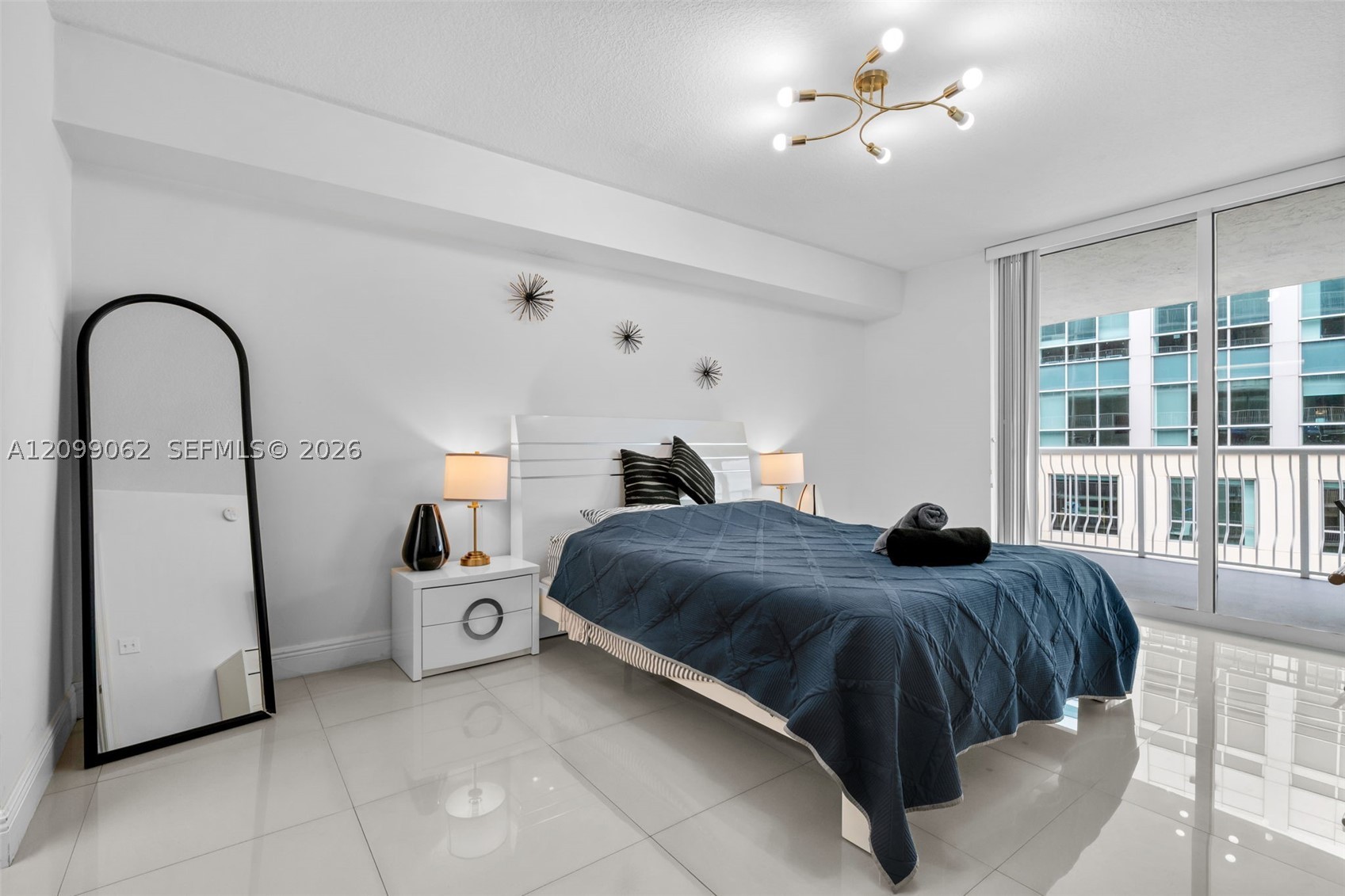 1200 Brickell Bay Dr #3908, Miami FL 33131