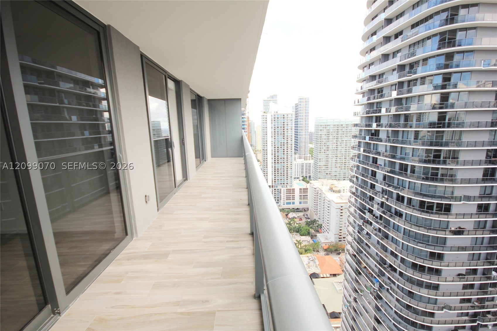 801 S Miami Ave #3710, Miami FL 33130