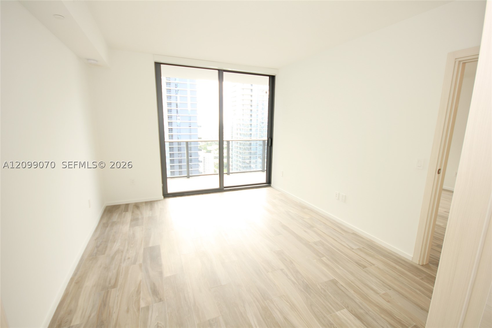 801 S Miami Ave #3710, Miami FL 33130