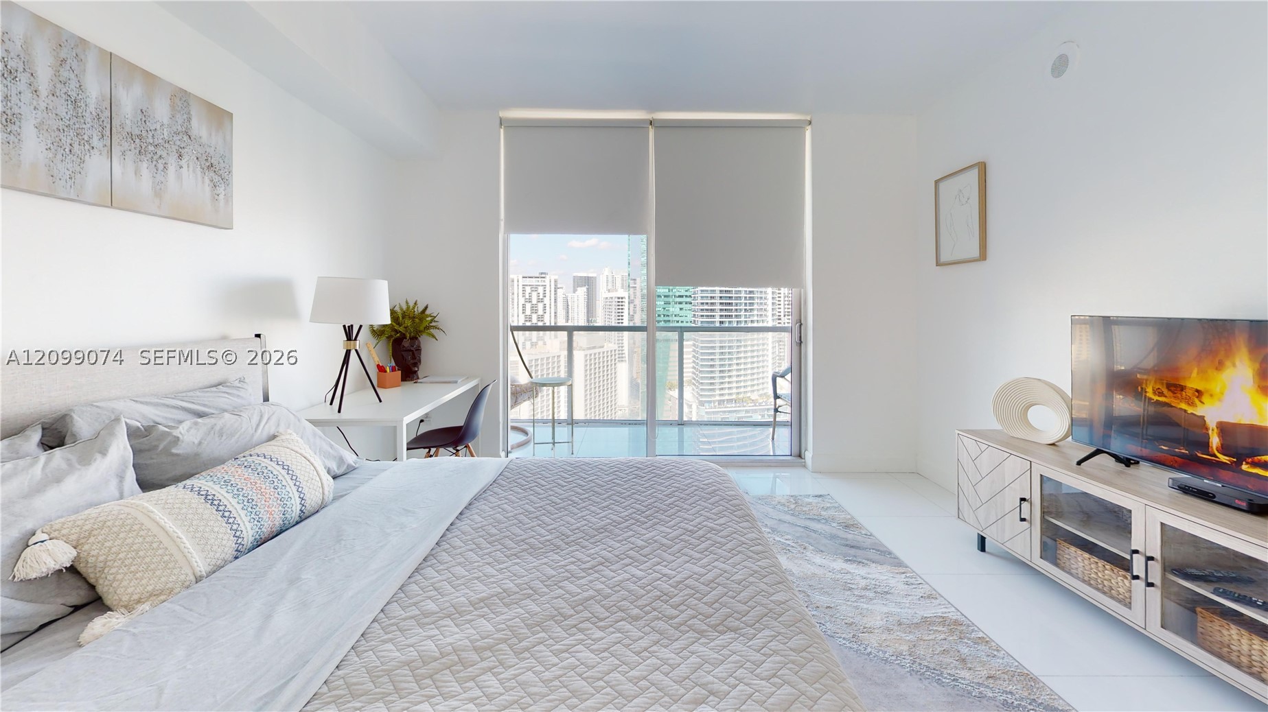 500 Brickell Ave #3405, Miami FL 33131