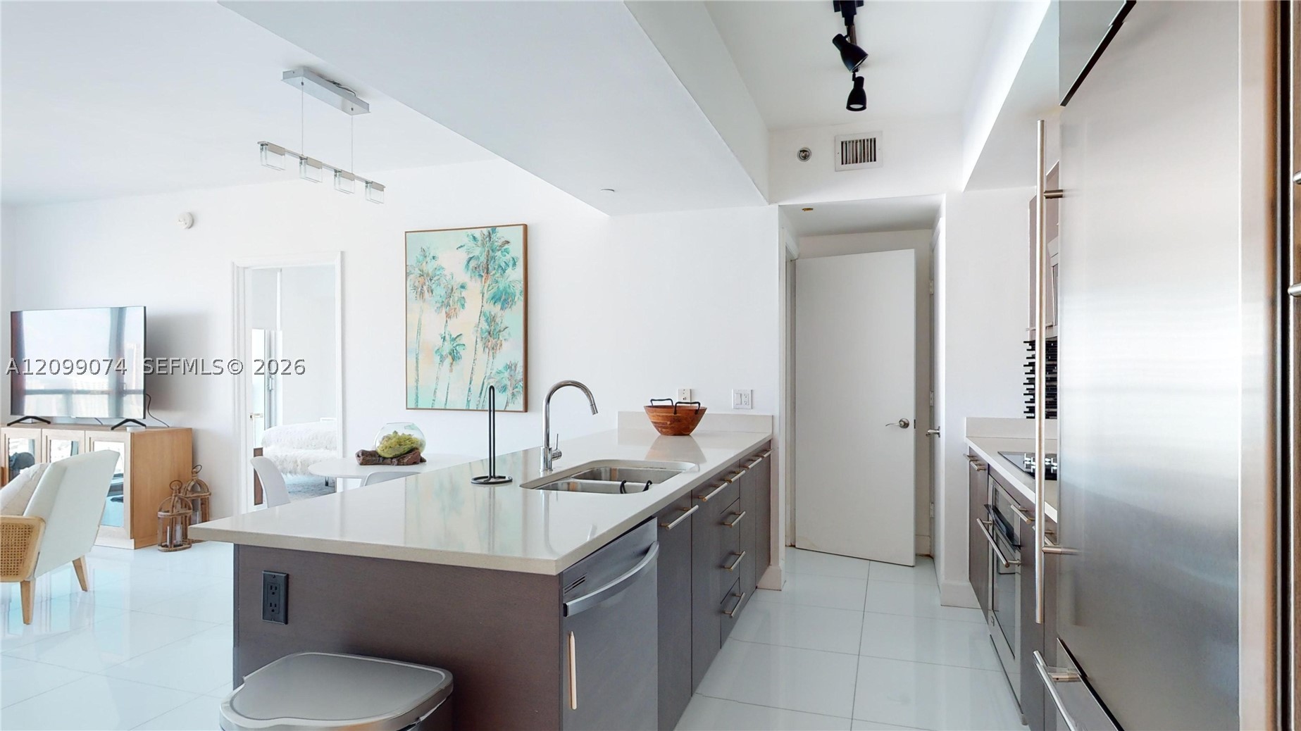 500 Brickell Ave #3405, Miami FL 33131