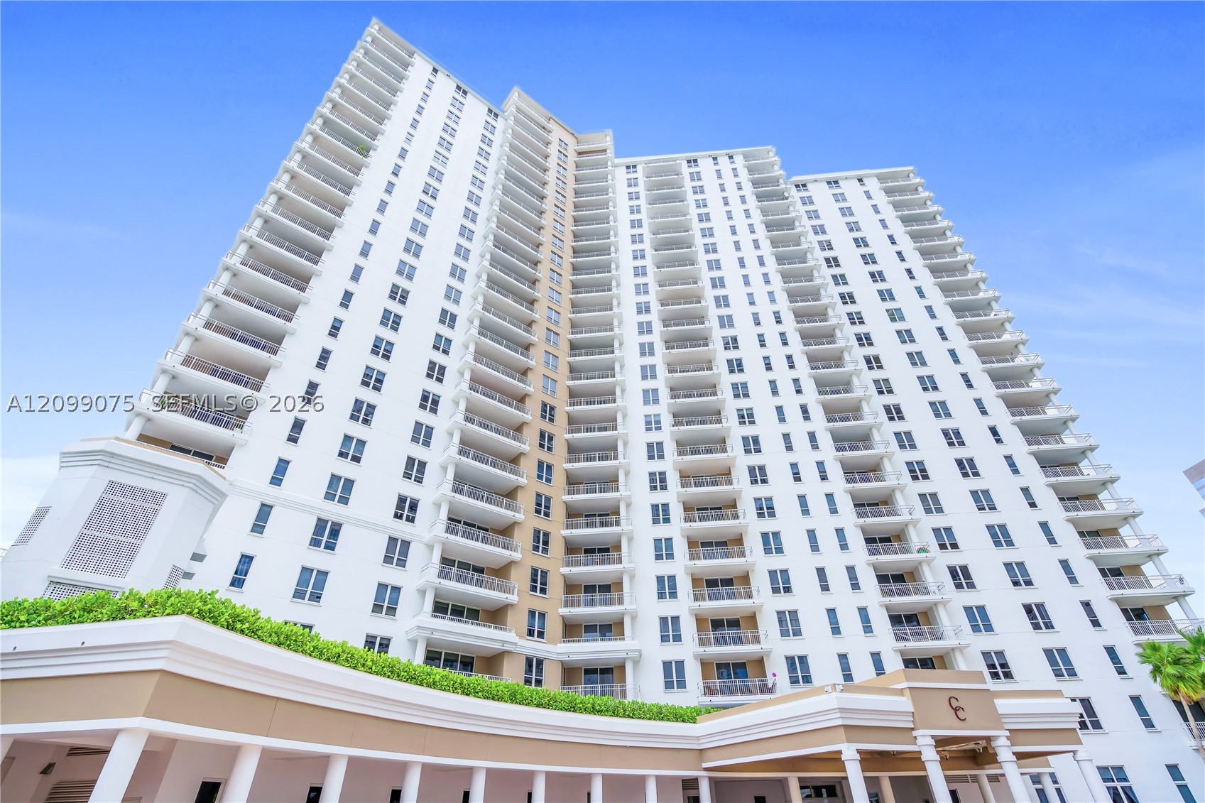 701 Brickell Key Blvd #1004, Miami FL 33131