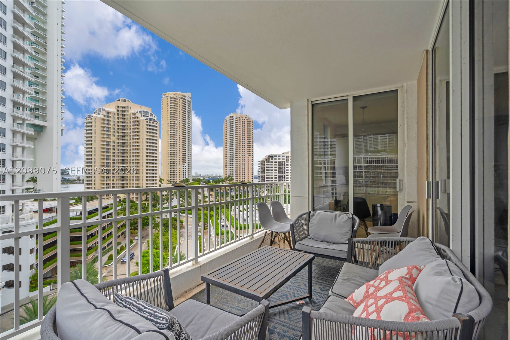 701 Brickell Key Blvd #1004, Miami FL 33131
