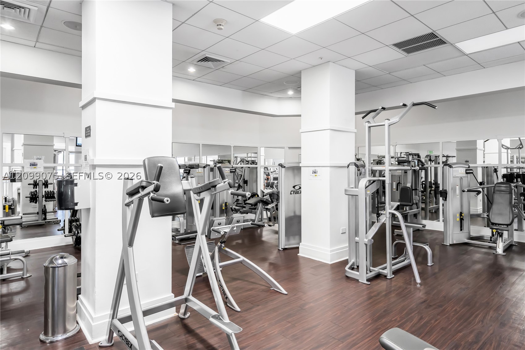 701 Brickell Key Blvd #1004, Miami FL 33131