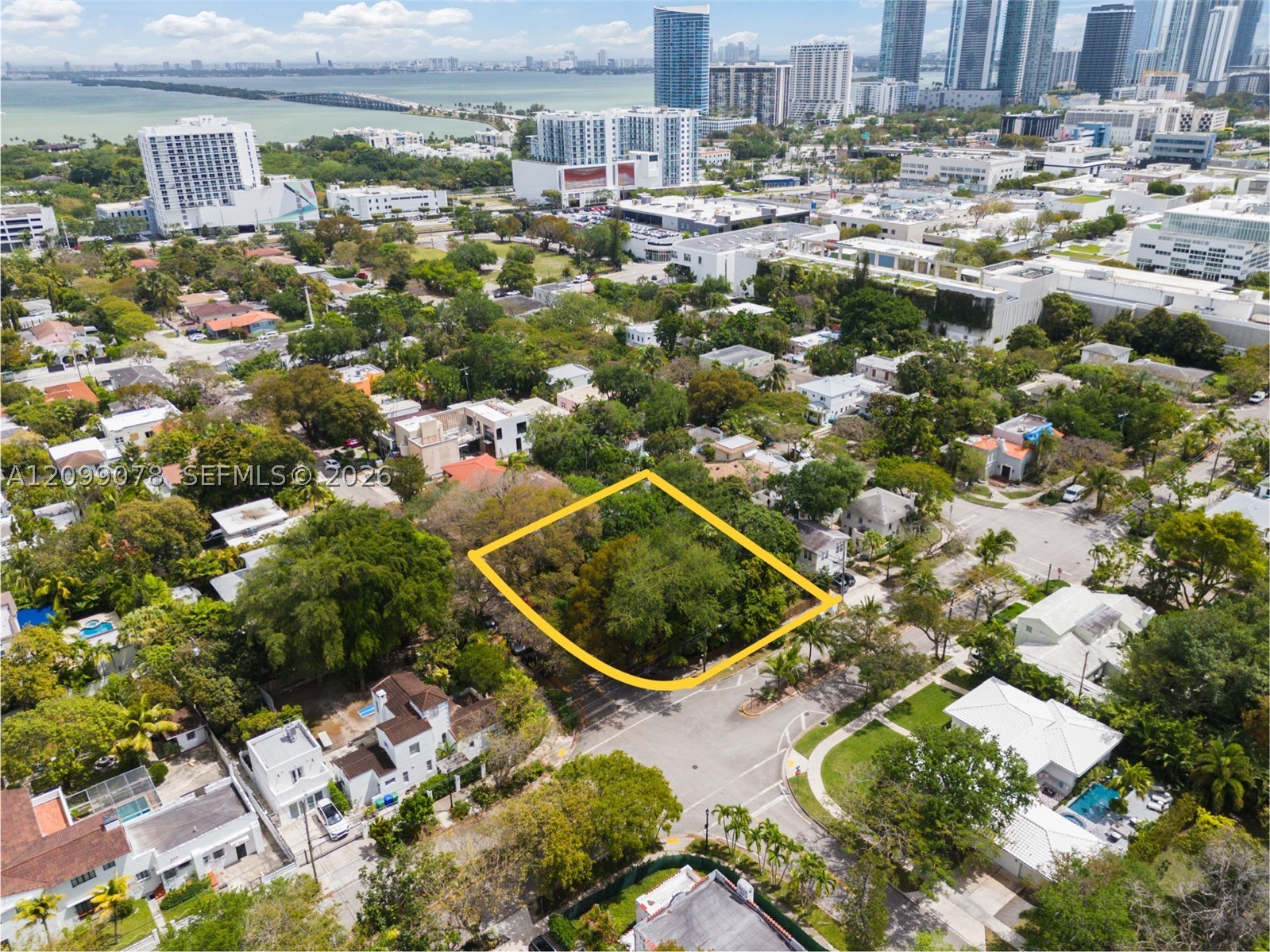 120 NE 44th St, Miami FL 33137