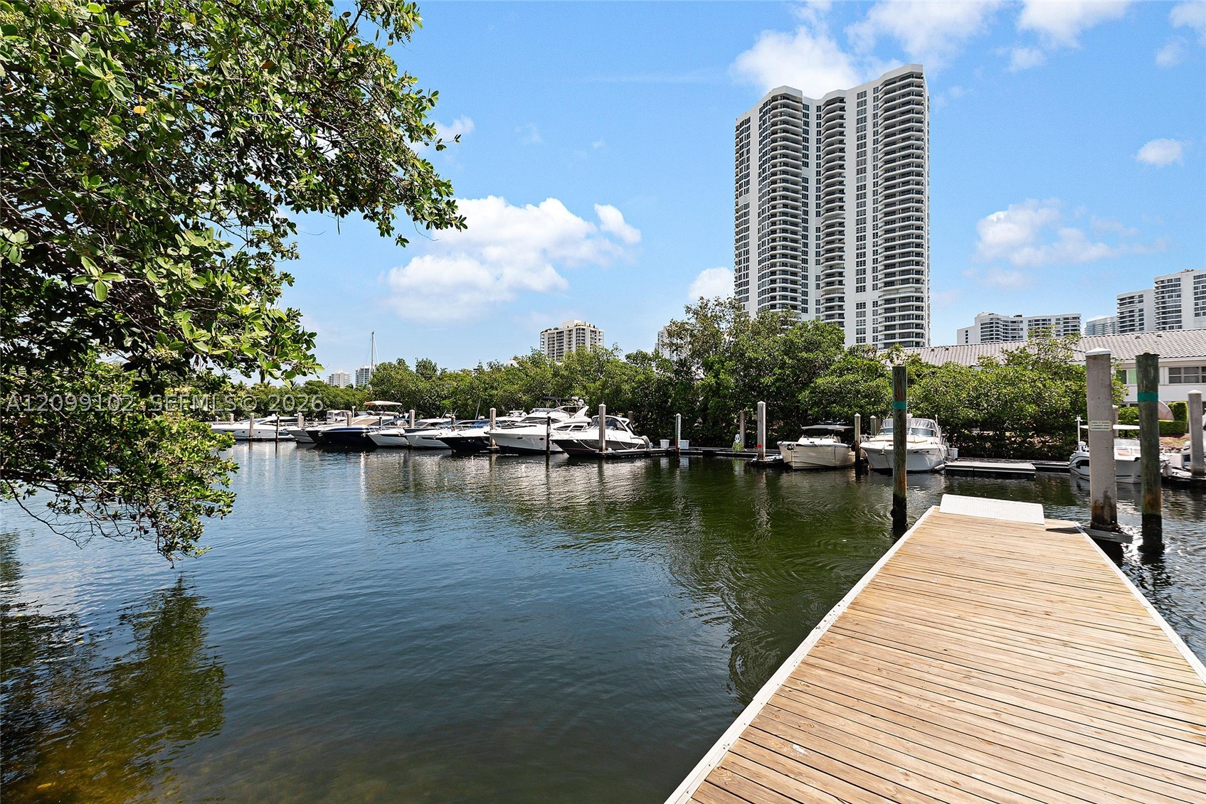 3400 NE 192nd St #1707, Aventura FL 33180