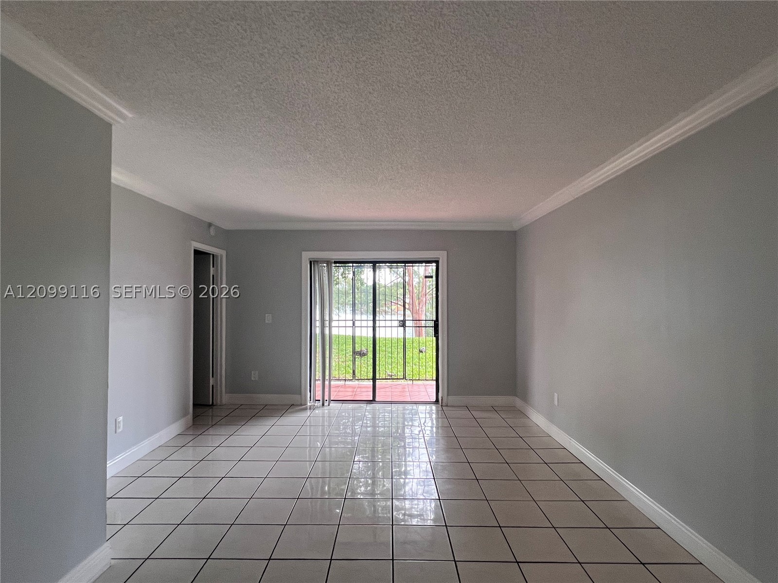 6495 W 27th Ave #41-101, Hialeah FL 33016