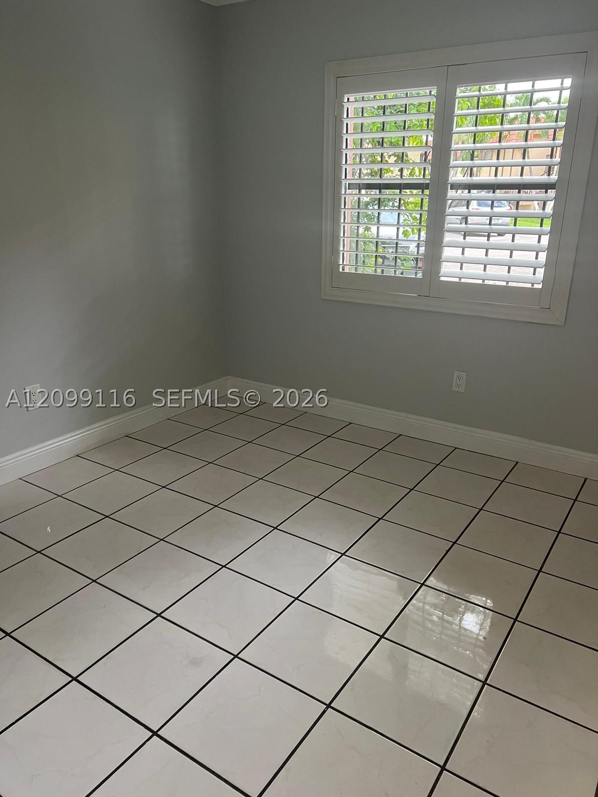 6495 W 27th Ave #41-101, Hialeah FL 33016