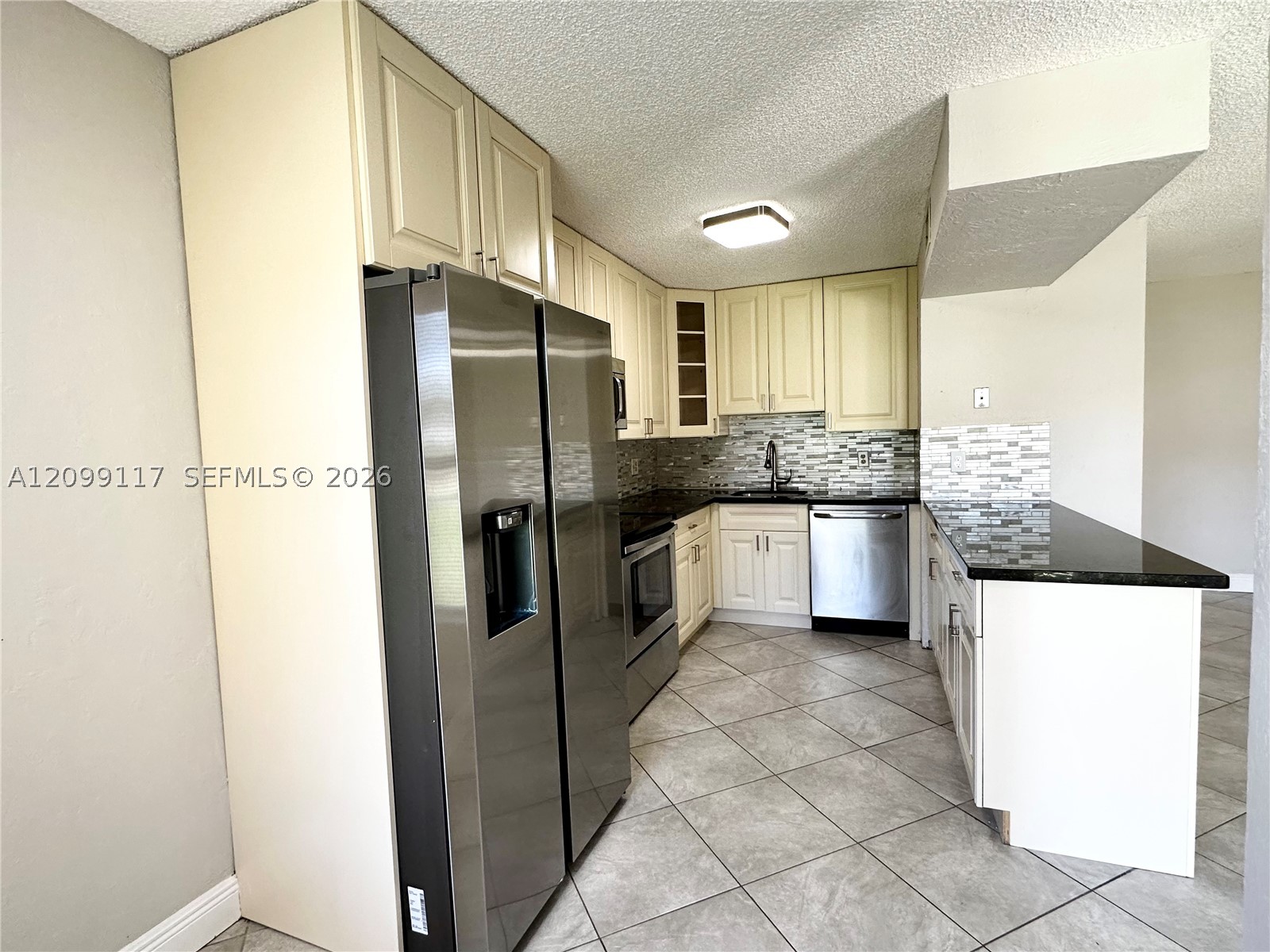 5515 Courtyard Dr #5515, Margate FL 33063